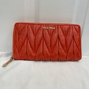Miu Miu Matelassé Nappa Leather Wallet – Large, Red